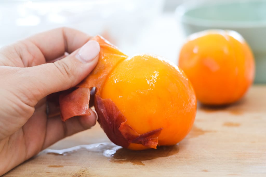 how to easily peel a peach